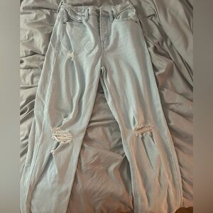 jeans that are white washes and fit to size